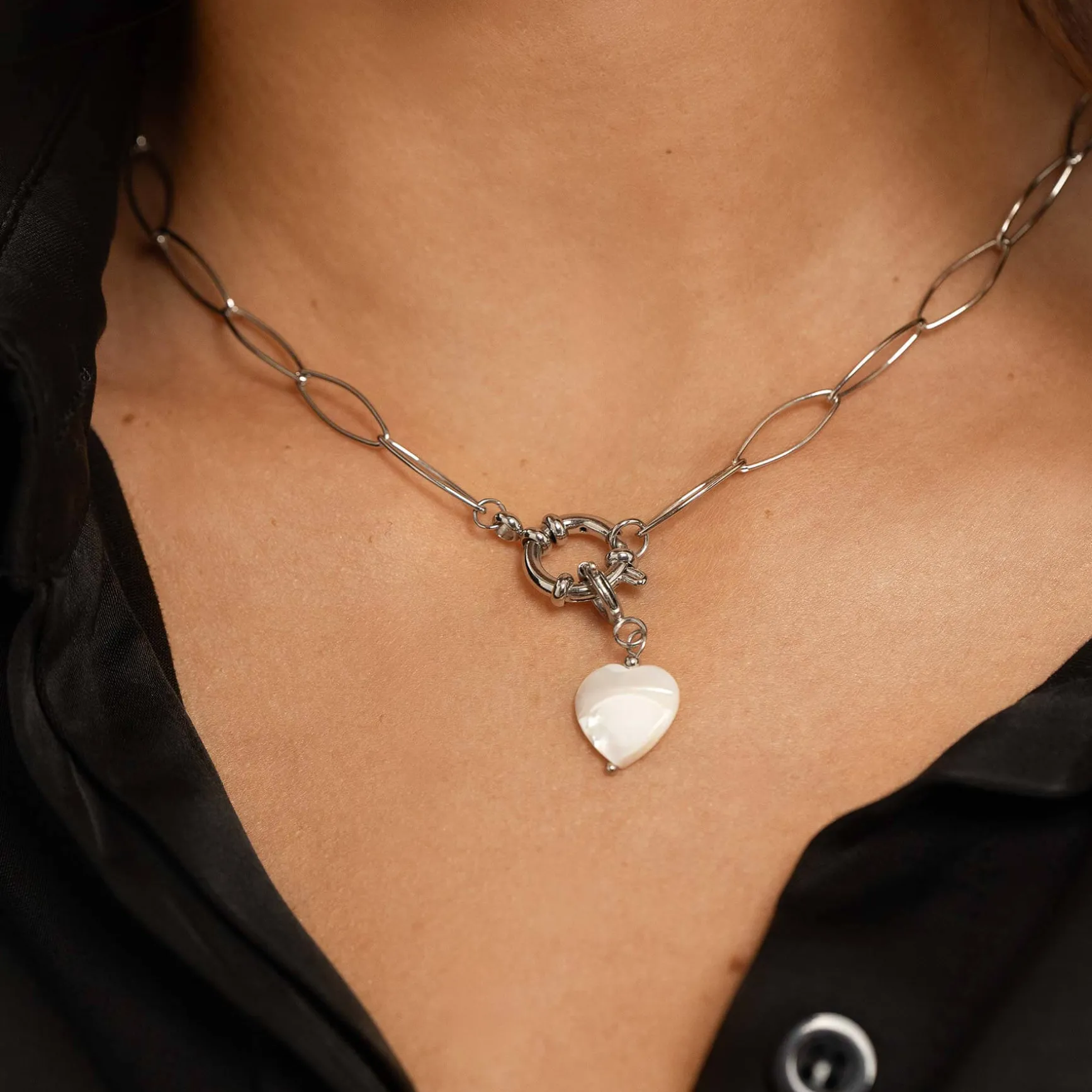 Charm Cœur nacre acier