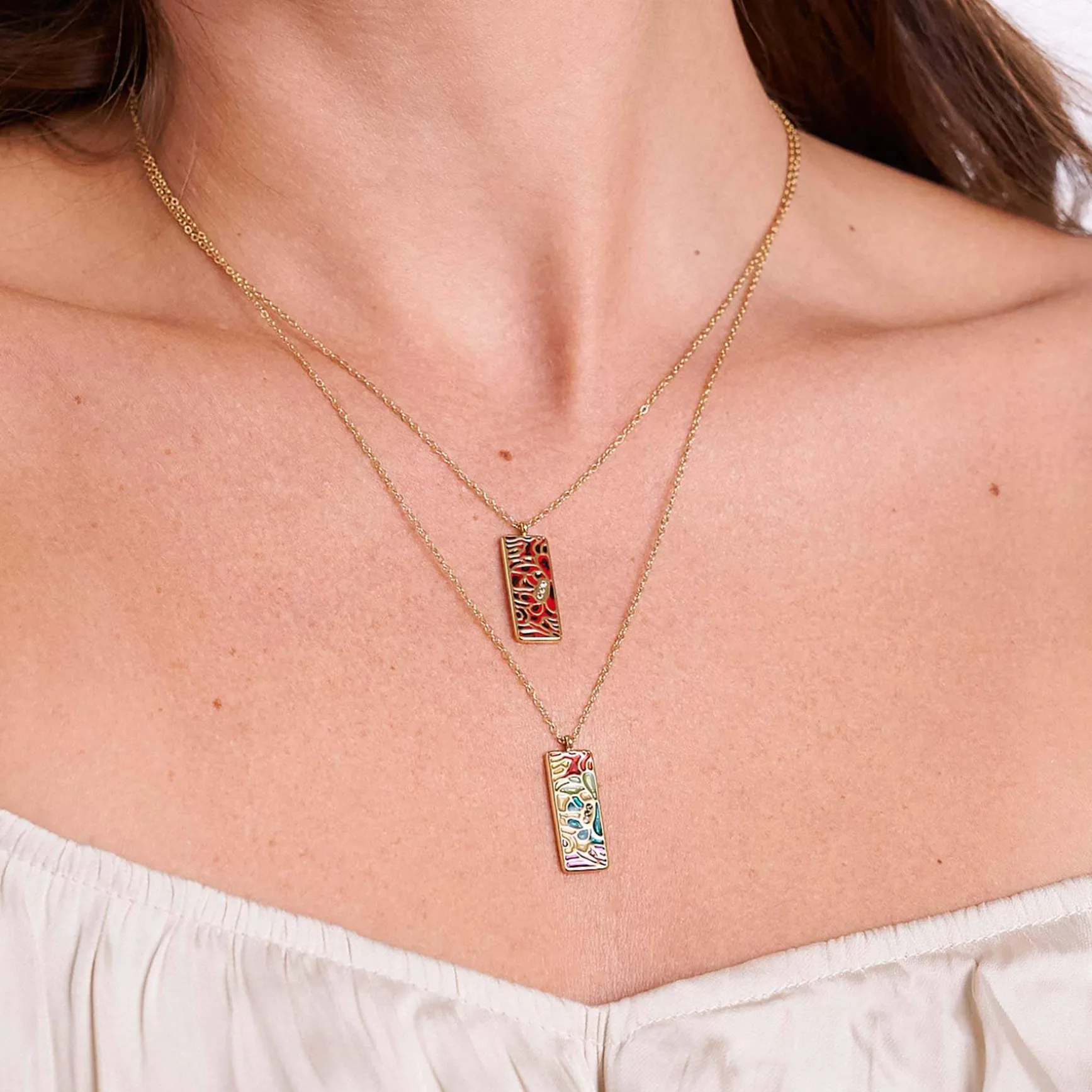 Collier Artiste rouge acier doré or