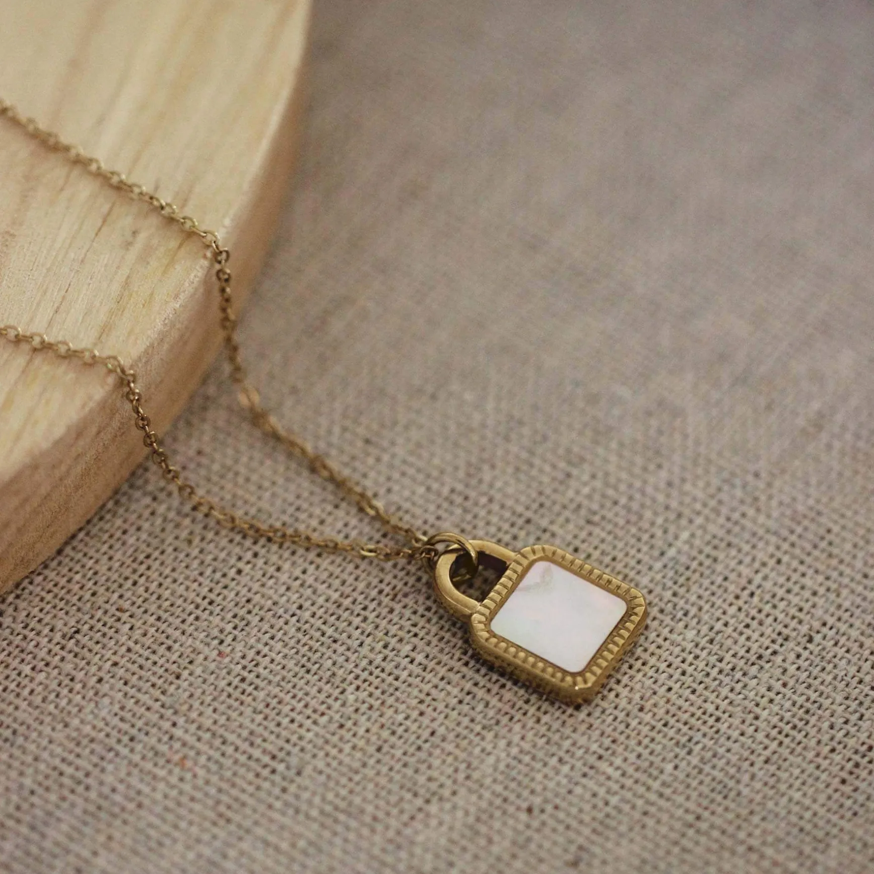 Collier Cadenas nacre doré or