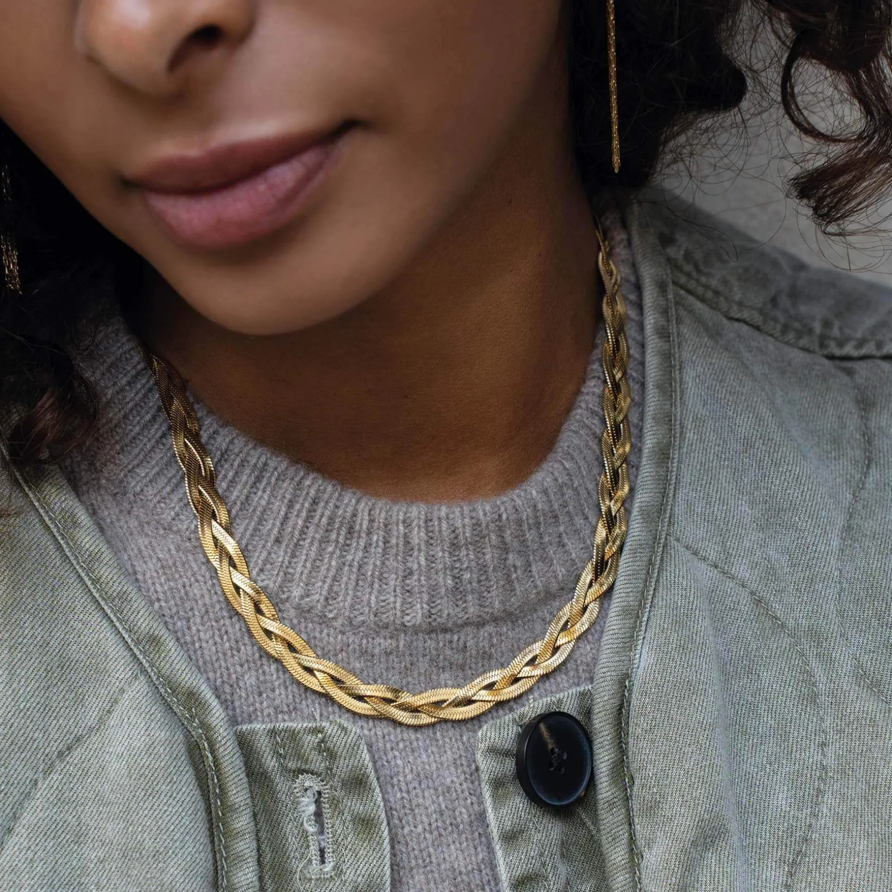 Collier Mailles plates tréssées acier doré or
