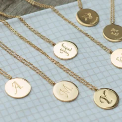 Colliers Médaille Lettre